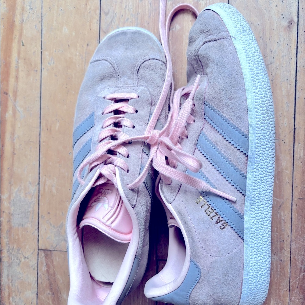 Adidas pink Gazelle